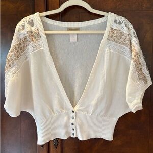 Moon Collection Cream Lace Buttoned Blouse
